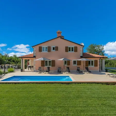 Viki Holiday home Porec