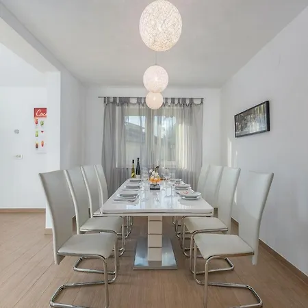 Viki Porec